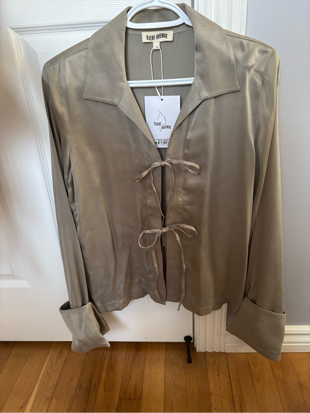 Djerf Avenue Occasion top rain NWT